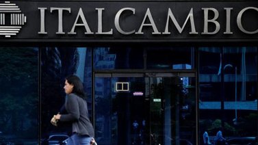 Venezuela estaría aprovechando pequeños bancos para manejar acuerdos en dólares