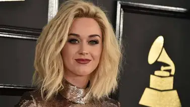 Katy Perry rezaba para no sentirse gay en su adolescencia Katy Perry rezaba para no sentirse gay en su adolescencia