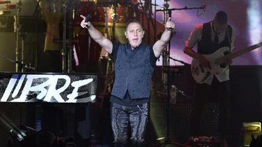 Al grito de "Venezuela Libre" Franco de Vita arranca su "Libre Tour" (+Videos)