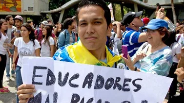 Universitarios rechazan "conversas paralelas"