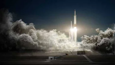 SpaceX lanza con éxito satélite de comunicaciones para EchoStar Corporation