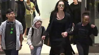 Angelina Jolie imparte su primera clase en universidad de Londres Angelina Jolie imparte su primera clase en universidad de Londres