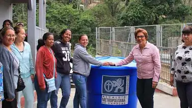 Alcaldía Metropolitana brinda soluciones ante la falta de agua en Caracas Alcaldía Metropolitana brinda soluciones ante la falta de agua en Caracas