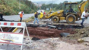 Continúan trabajos en autopista Táriba-San Cristóbal para restablecer servicio de agua