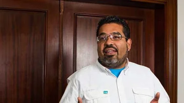 Flores comparte punto de información en la Sesión Ordinaria sobre los ataques del TSJ a la AN