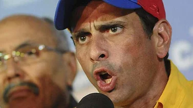 Les dicen a estudiantes que "la salvación" de Venezuela se llama Maduro (+Video)