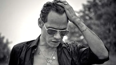 Una pavita le saca el clavo a Marc Anthony (+Foto)