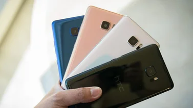 HTC lanza nuevos y atractivos modelos para recuperar clientes