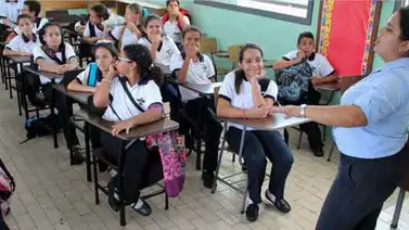 "Agridulce" es la celebración este Día del Maestro "Agridulce" es la celebración este Día del Maestro
