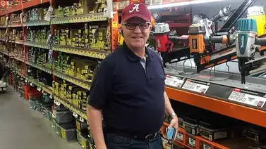 La cotización del dólar negro y el vendedor de tornillos La cotización del dólar negro y el vendedor de tornillos