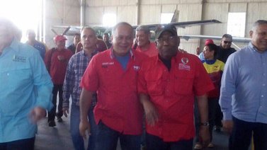 Comisión del Alto Gobierno llega a Bolívar tras saqueos por falta de efectivo