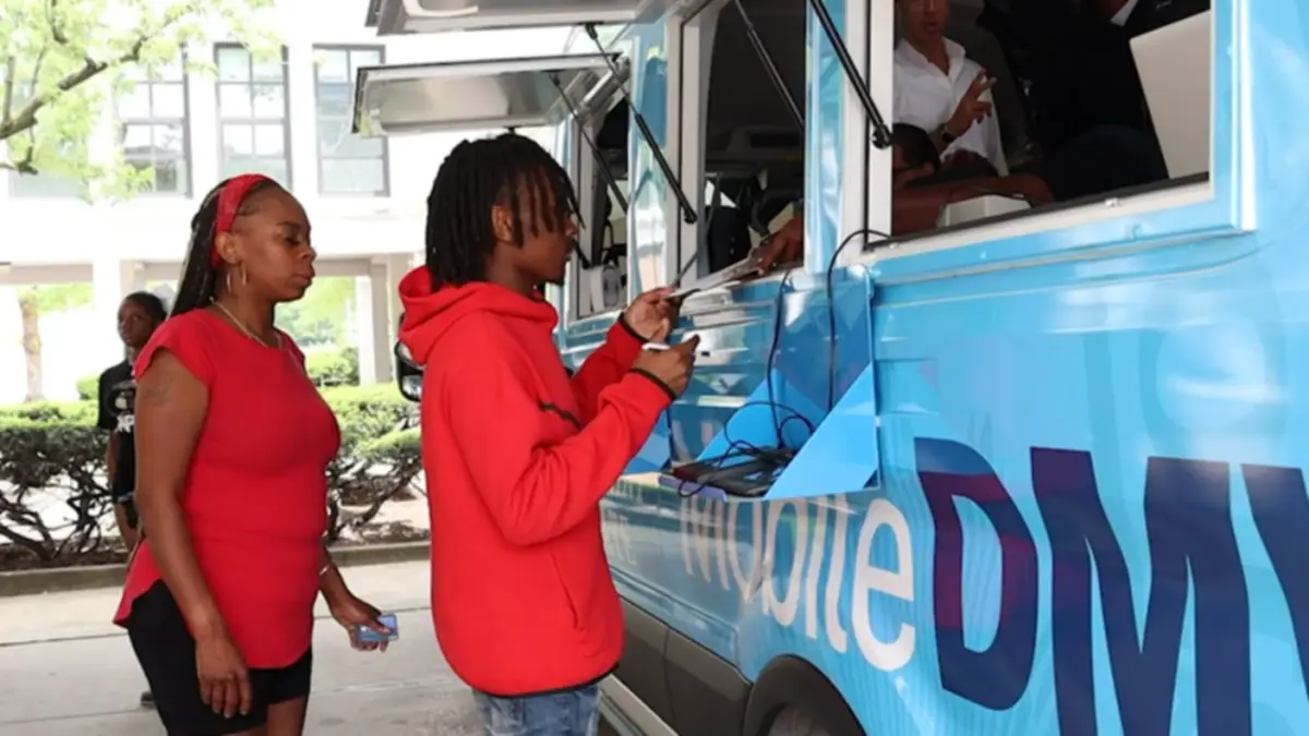 Illinois | Estos son los servicios del DMV que están disponibles en la Feria Estatal (+Lista)