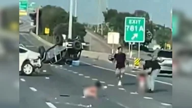 EEUU | Dos niños expulsados de un carro tras volcar en Texas (+VIDEO)