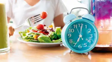 ¿Cuántas horas debe durar el ayuno intermitente según la edad? ¿Cuántas horas debe durar el ayuno intermitente según la edad?