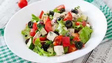 Ensalada griega | Paso a paso para prepararla fácil y rápido Ensalada griega | Paso a paso para prepararla fácil y rápido