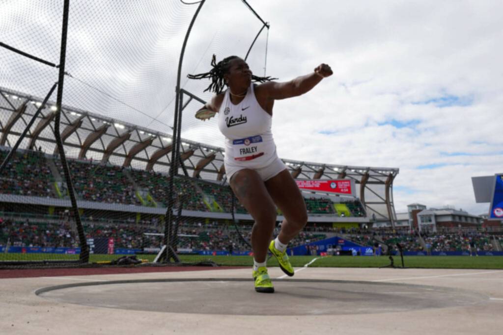Las celebridades que ayudaron a pagar el alquiler de la atleta olímpica Verónica Fraley Las celebridades que ayudaron a pagar el alquiler de la atleta olímpica Verónica Fraley