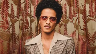 Fanáticas captan a Bruno Mars vestido de mariachi en México (+Video) Fanáticas captan a Bruno Mars vestido de mariachi en México (+Video)