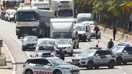 España | Levantan dispositivo de búsqueda de Carles Puigdemont