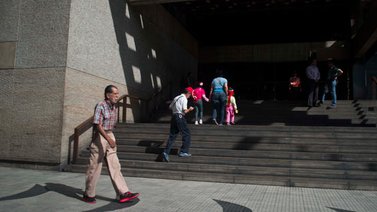 El billete de Bs 100 es un difunto y el de 500 un fantasma