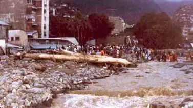 Recuerdan 17 años de la tragedia de Vargas (+Fotos) Recuerdan 17 años de la tragedia de Vargas (+Fotos)