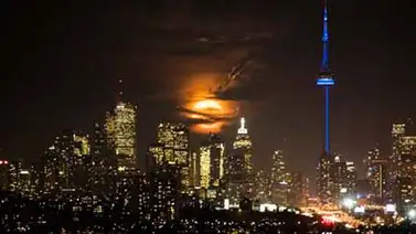 El mundo disfrutó de la última superluna del 2016 (+Fotos) El mundo disfrutó de la última superluna del 2016 (+Fotos)