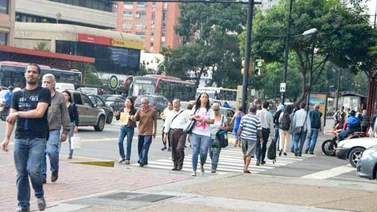 Caraqueños aseguran que con los nuevos billetes se confirma una devaluación (+Video)