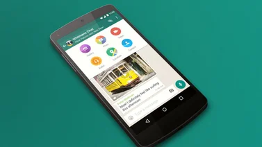 ¿Cómo mandar un GIF por WhatsApp?