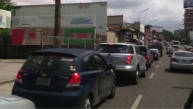 Falla en distribución de gasolina ha generado largas colas de carros en Barquisimeto