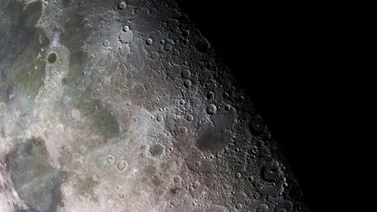 Revelan el origen del cráter más grande de la Luna
