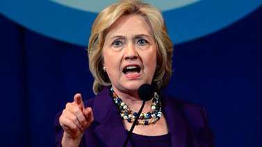 Campaña de Clinton pide a director FBI que revele vínculos de Trump con Rusia