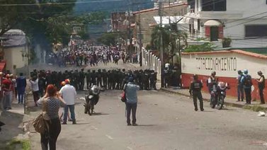 Uniformados dispersaron manifestación en Táchira (+Tuits)