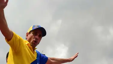 Capriles exigió al Gobierno levantar suspensión del referendo (+Video) Capriles exigió al Gobierno levantar suspensión del referendo (+Video)