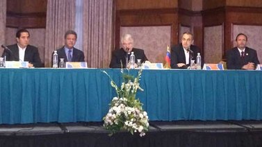 Enviado del Vaticano: Hoy inició proceso de diálogo entre el Gobierno y la MUD