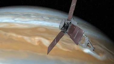 Sonda espacial que orbita Júpiter presenta un problema
