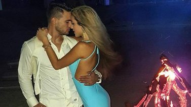 Gustavo Elis y Corina Smith desbordan amor (Fotos + Video)