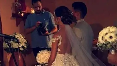 Así fue la "Sapiboda" de Aran y Rosmeri por la iglesia (+Fotos) Así fue la "Sapiboda" de Aran y Rosmeri por la iglesia (+Fotos)