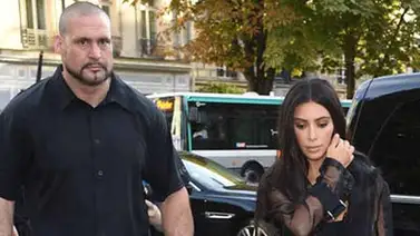 Guardaespaldas de Kardashian estaba en discoteca con una de las hermanas durante robo Guardaespaldas de Kardashian estaba en discoteca con una de las hermanas durante robo