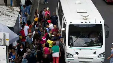 Pasaje mínimo queda en Bs 60 a partir de este lunes Pasaje mínimo queda en Bs 60 a partir de este lunes