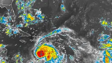 Huracán Matthew mantiene categoría 4 y sigue en alerta Jamaica y Haití Huracán Matthew mantiene categoría 4 y sigue en alerta Jamaica y Haití