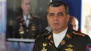 Ministro Padrino López recibe al Buque Escuela Simón Bolívar en La Guaira