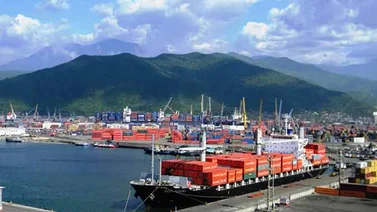 Arriban 30 mil toneladas métricas de maíz blanco a Puerto Cabello