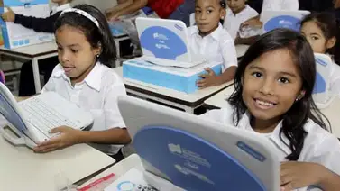 Al menos 7 millones de estudiantes de educación primaria deben iniciar clases este lunes Al menos 7 millones de estudiantes de educación primaria deben iniciar clases este lunes