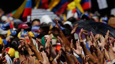Venebarómetro: 70% de los venezolanos quieren el cese del Gobierno actual