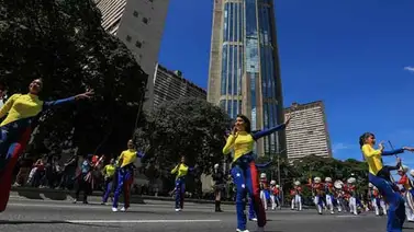 Caraqueños caminaron "por la paz" este domingo Caraqueños caminaron "por la paz" este domingo