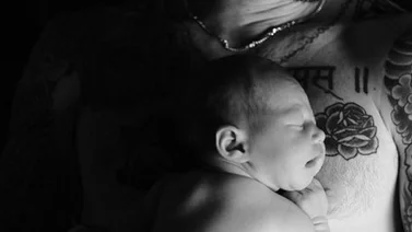 Adam Levine presenta a su hija en Instagram (+Foto)