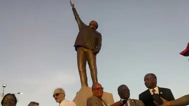 Inauguraron la plaza Hugo Chávez en la isla de Margarita (+Fotos) Inauguraron la plaza Hugo Chávez en la isla de Margarita (+Fotos)