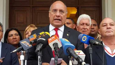William Dávila: El único diálogo posible es que se anuncie la fecha del revocatorio