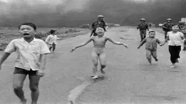 Facebook permitirá foto icónica que muestra niña desnuda Facebook permitirá foto icónica que muestra niña desnuda