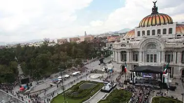 Más de 700 mil personas despidieron a Juan Gabriel en Palacio de Bellas Artes Más de 700 mil personas despidieron a Juan Gabriel en Palacio de Bellas Artes