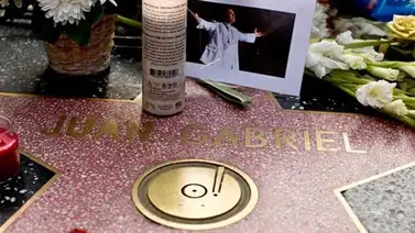 El luto se disfraza de fiesta, tequila y canciones de Juan Gabriel (+Fotos) El luto se disfraza de fiesta, tequila y canciones de Juan Gabriel (+Fotos)